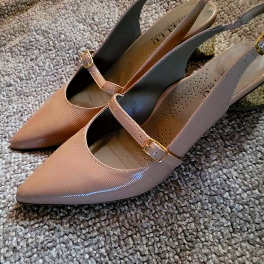 Anyi Lu  leather wedge